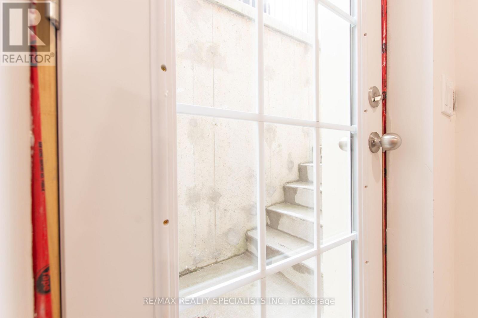 Bsmt - 1563 Doran Crescent, Milton, Ontario  L9E 1H5 - Photo 4 - W14105666