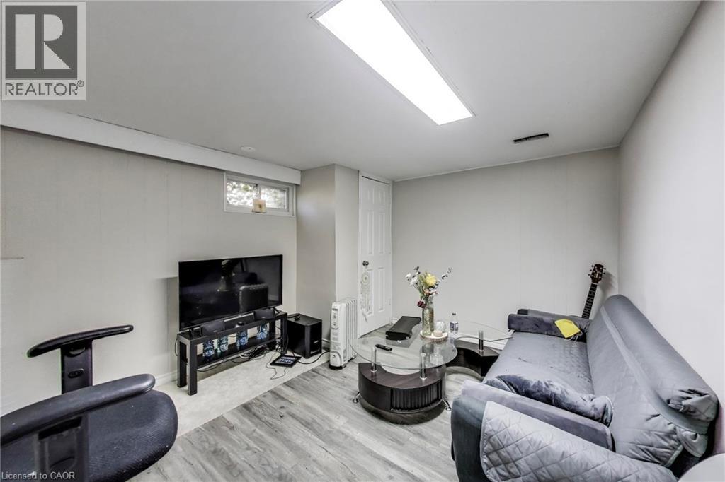68 Harold Court, Hamilton, Ontario  L8S 2R9 - Photo 24 - 40873150