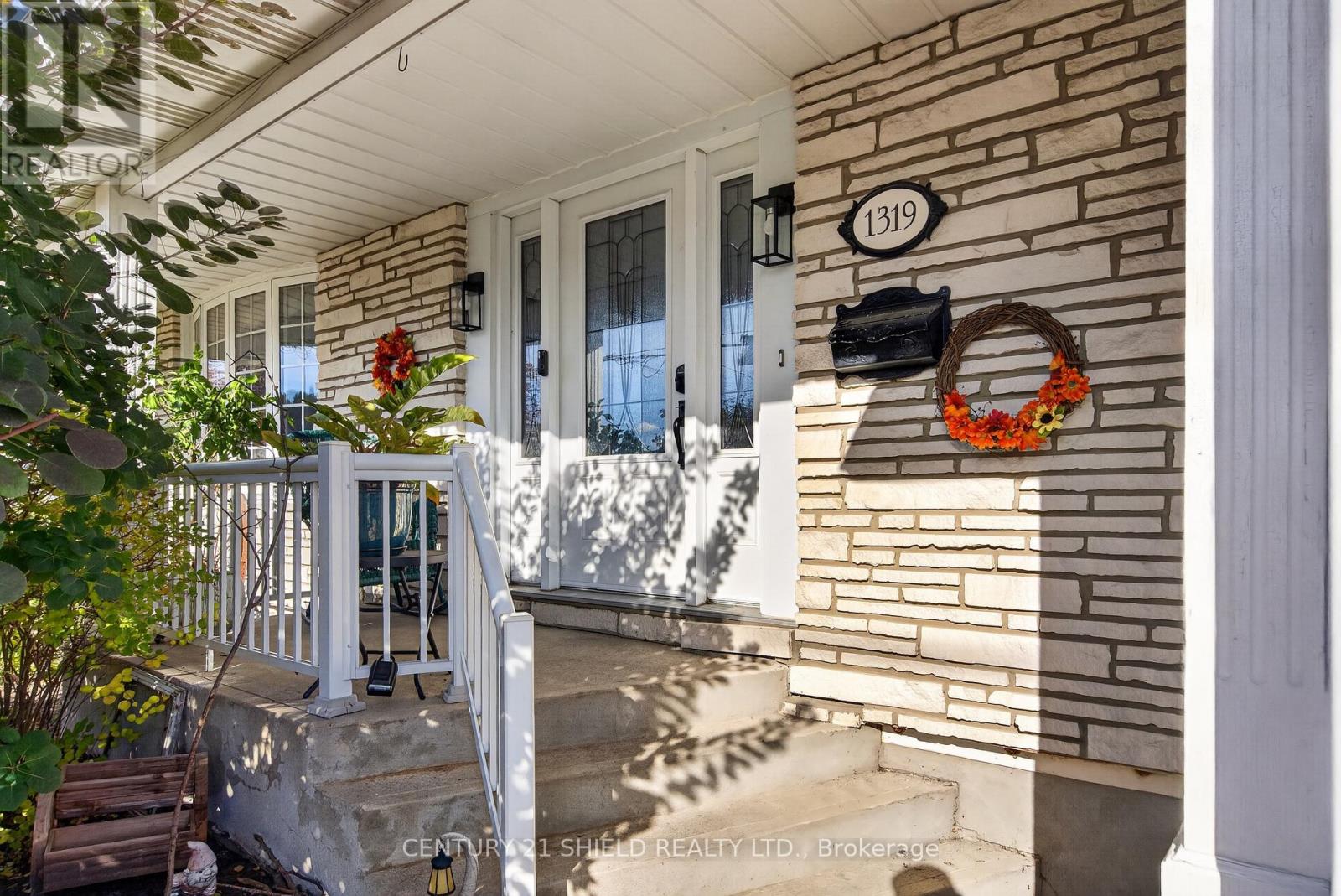 1319 Aubin Avenue, Cornwall, Ontario K6J 4R9 - Photo 2 - X14105584