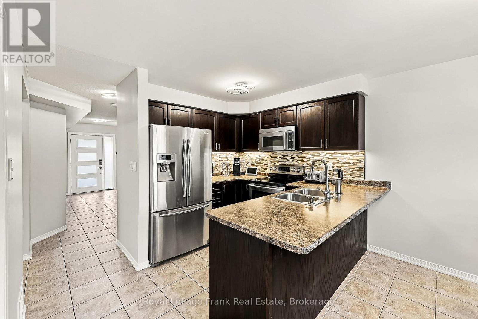 10 Oceanpearl Crescent, Whitby (Blue Grass Meadows), Ontario  L1N 0C2 - Photo 15 - E14105860