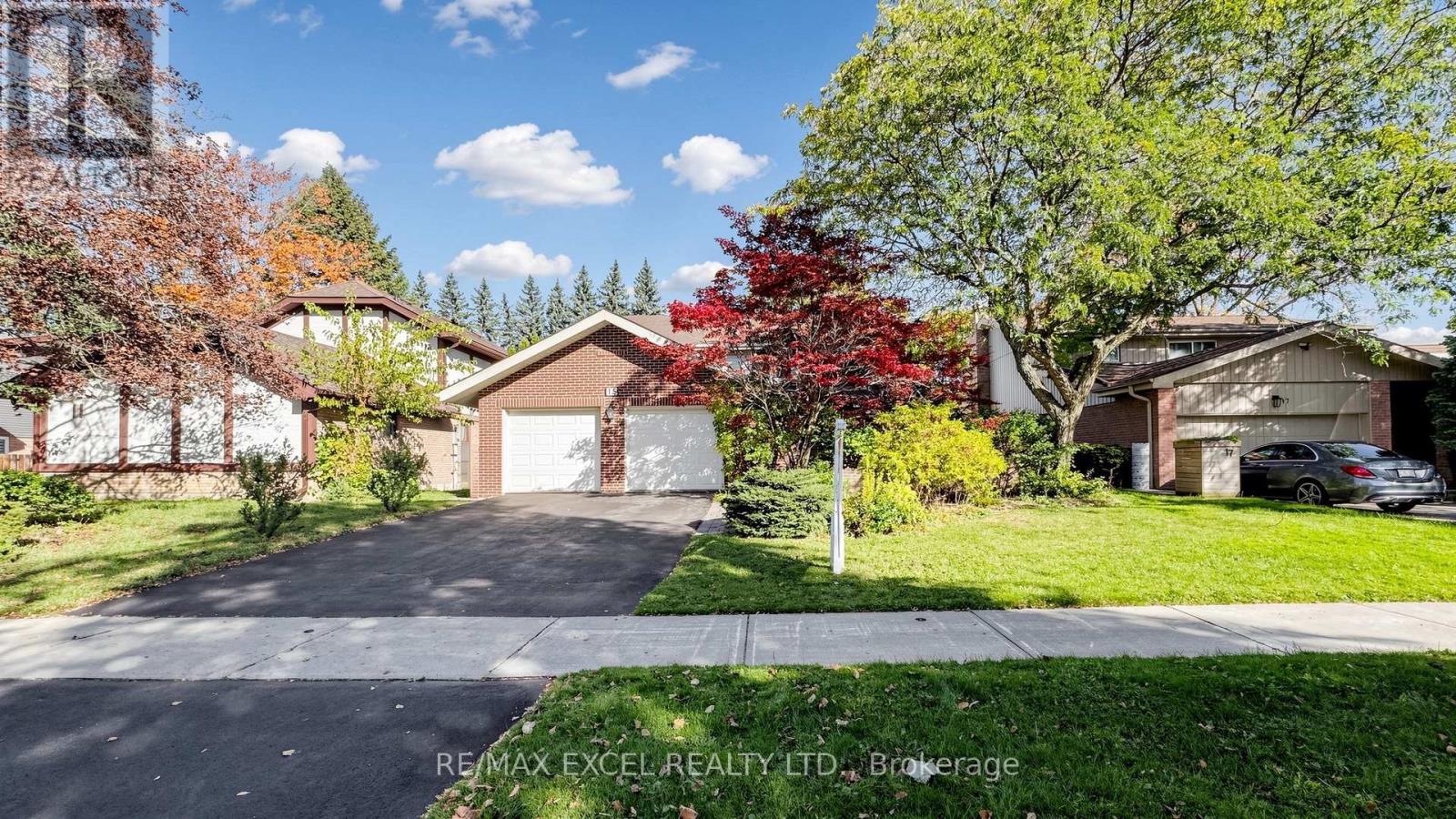 15 Mellowood Drive, Toronto, Ontario  M2L 2E4 - Photo 1 - C14105706