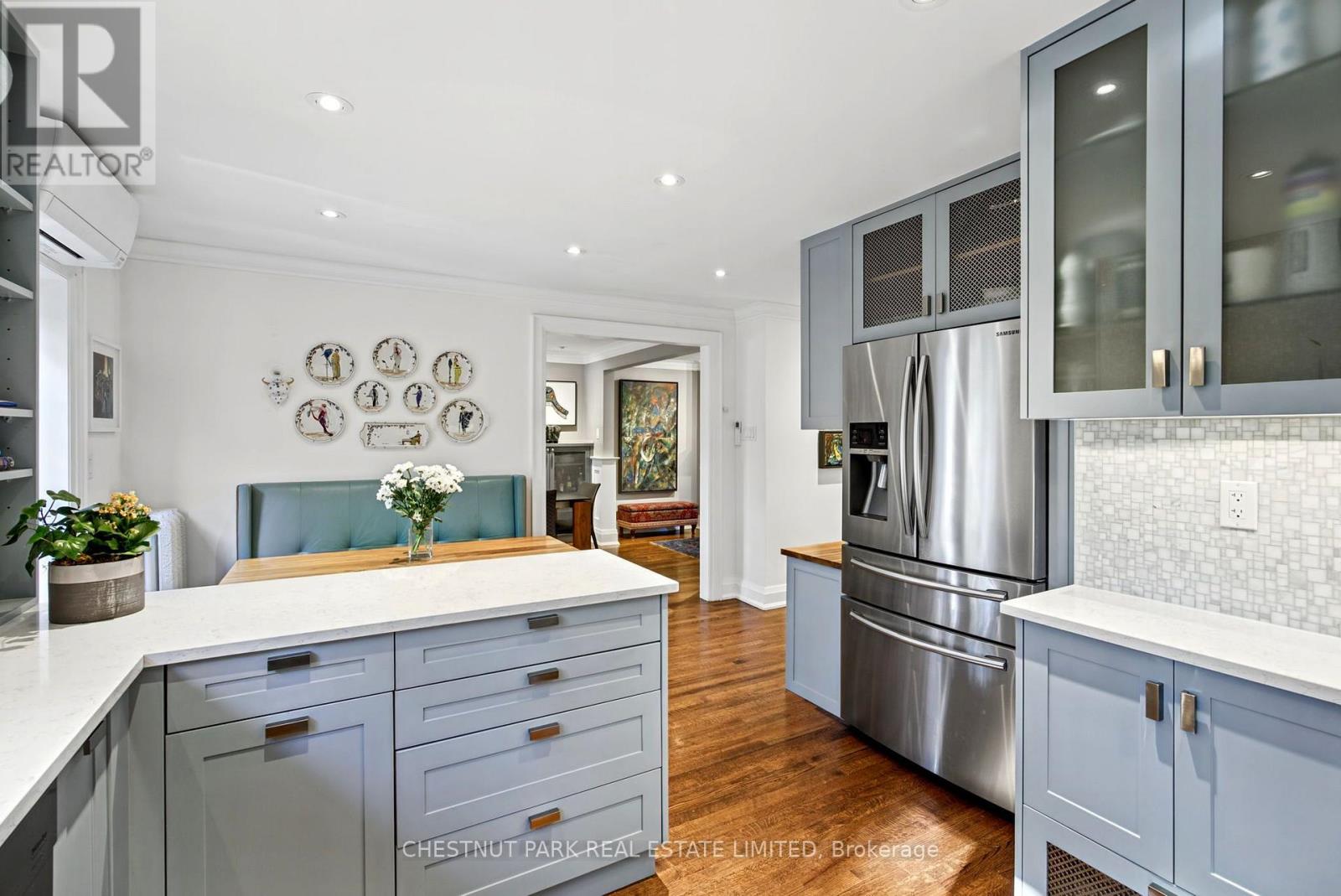 256 Old Forest Hill Road, Toronto, Ontario  M6C 2H4 - Photo 12 - C14105726