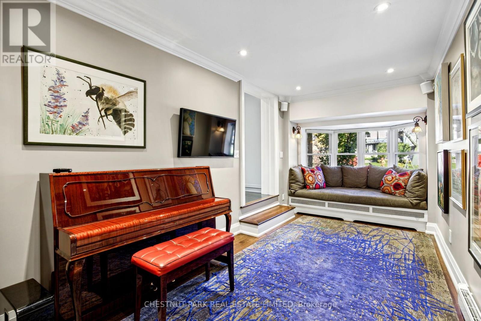256 Old Forest Hill Road, Toronto, Ontario  M6C 2H4 - Photo 16 - C14105726