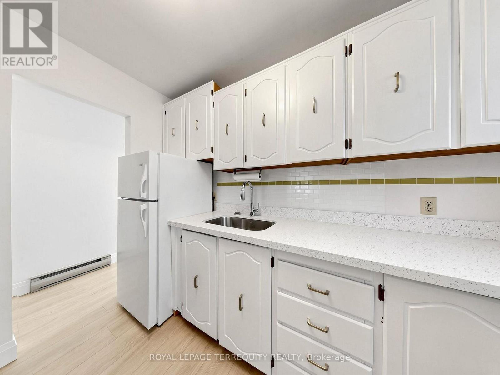 1 - 41 Summerhill Avenue, Toronto, Ontario  M4T 1A9 - Photo 14 - C14105842