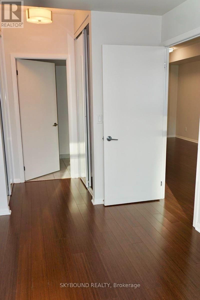 811 - 219 Fort York Boulevard, Toronto, Ontario  M5V 1B1 - Photo 13 - C14105844