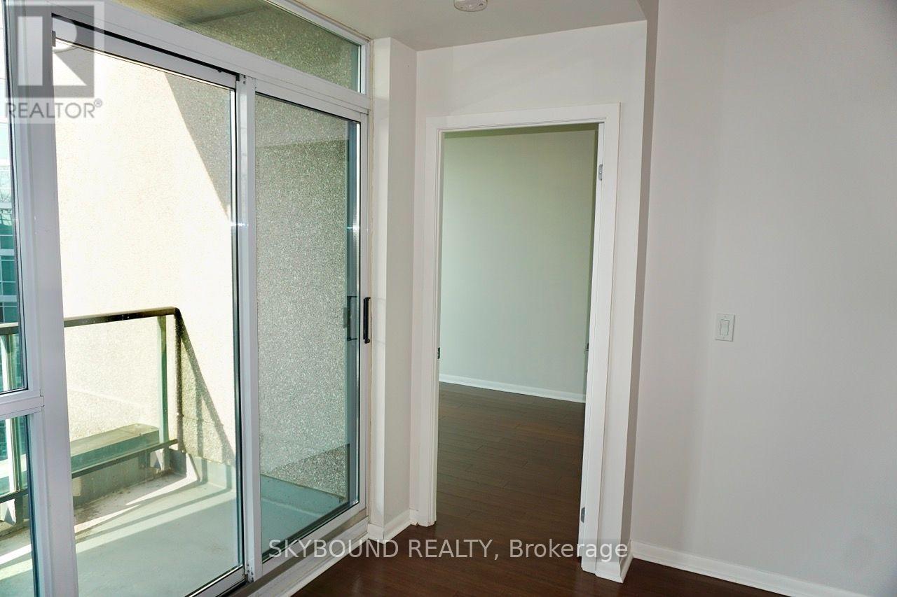 811 - 219 Fort York Boulevard, Toronto, Ontario  M5V 1B1 - Photo 8 - C14105844