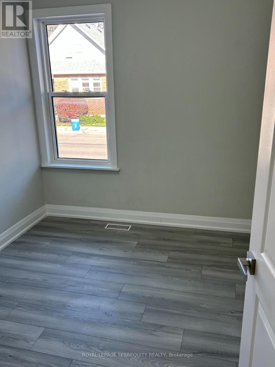 292 Celina Street, Oshawa (Central), Ontario  L1H 4P1 - Photo 9 - E14105728