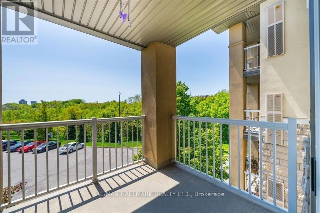 305 - 684 Warden Avenue, Toronto (Clairlea-Birchmount), Ontario  M1L 4W4 - Photo 3 - E14105804