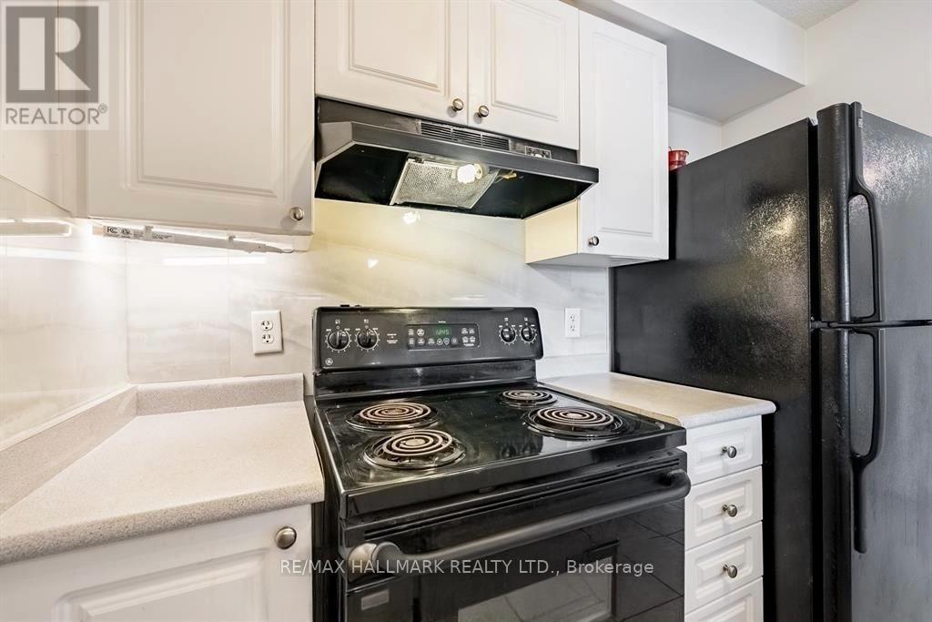 305 - 684 Warden Avenue, Toronto (Clairlea-Birchmount), Ontario  M1L 4W4 - Photo 6 - E14105804