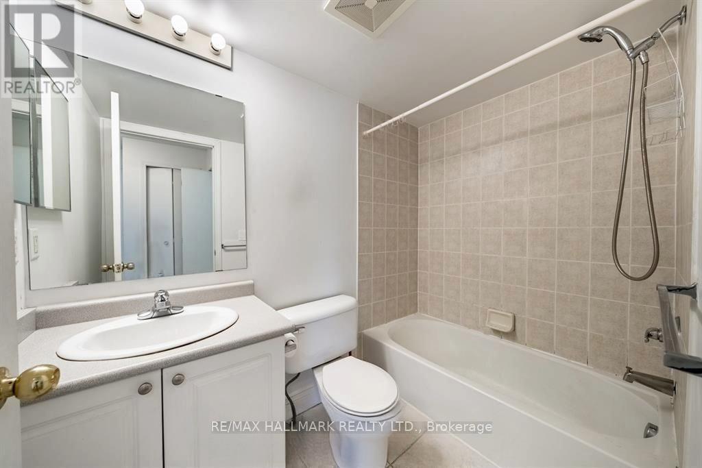 305 - 684 Warden Avenue, Toronto (Clairlea-Birchmount), Ontario  M1L 4W4 - Photo 8 - E14105804