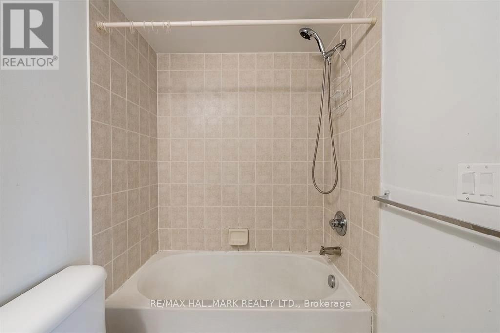 305 - 684 Warden Avenue, Toronto (Clairlea-Birchmount), Ontario  M1L 4W4 - Photo 9 - E14105804