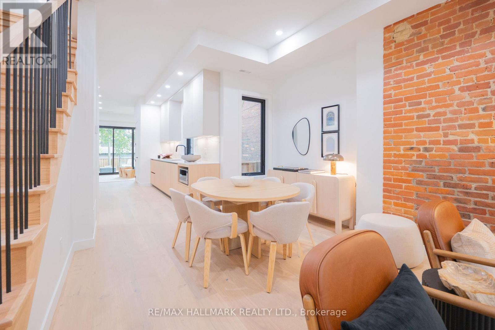 71 Langley Avenue, Toronto (North Riverdale), Ontario  M4K 1B4 - Photo 6 - E14105838
