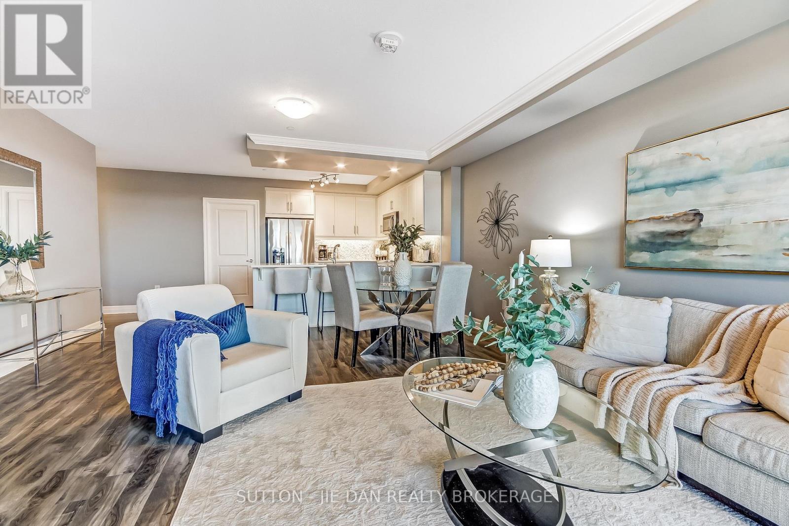 912 - 260 Villagewalk Boulevard, London North, Ontario  N6G 0W6 - Photo 5 - X14105948