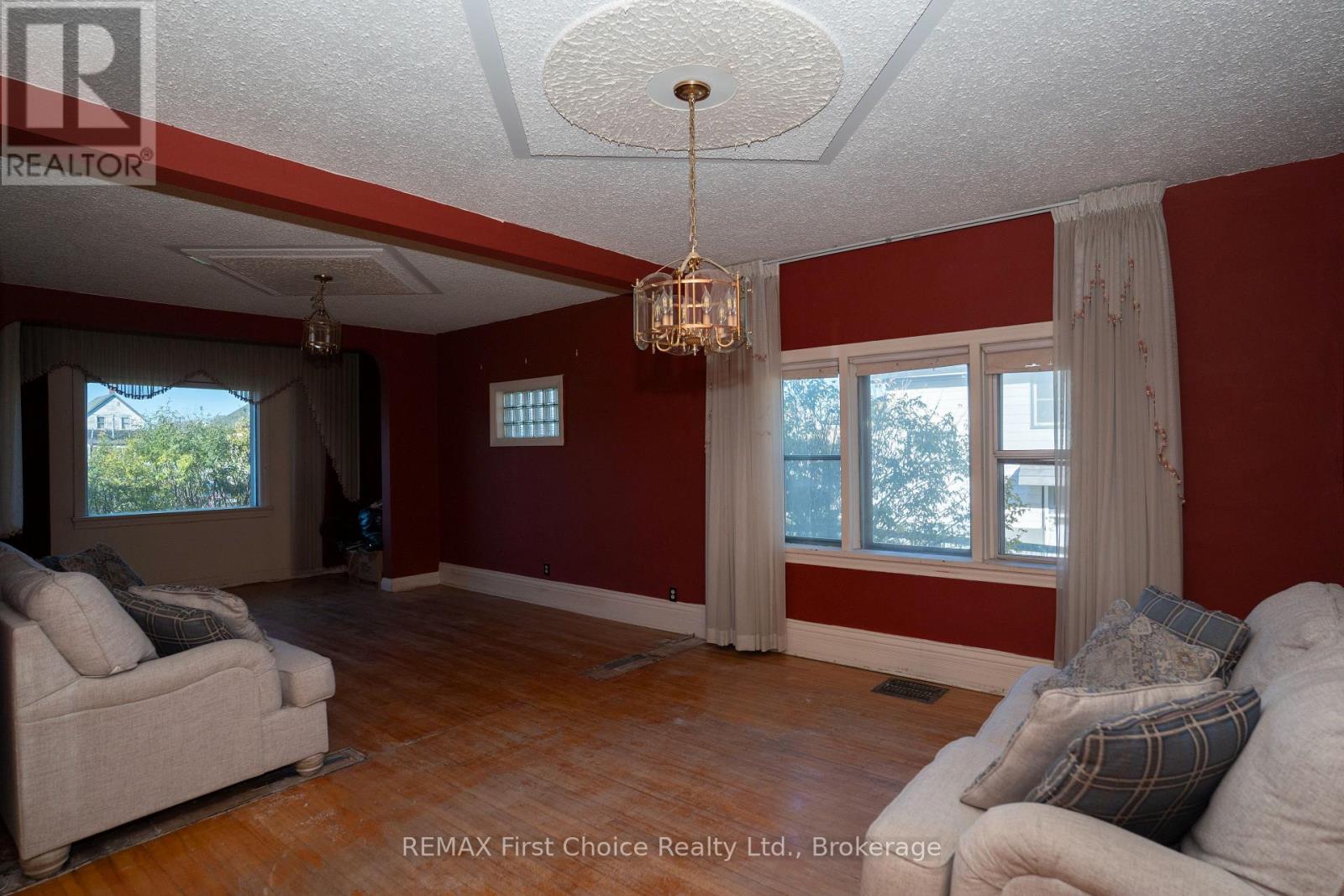 1004 Alberta Street, Thunder Bay, Ontario  P7C 3G2 - Photo 11 - X14105898