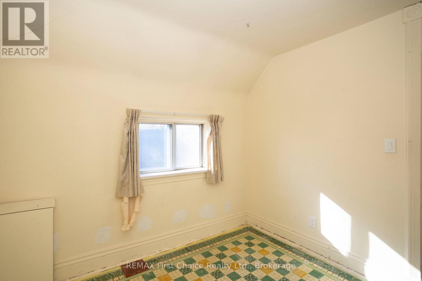 1004 Alberta Street, Thunder Bay, Ontario  P7C 3G2 - Photo 19 - X14105898