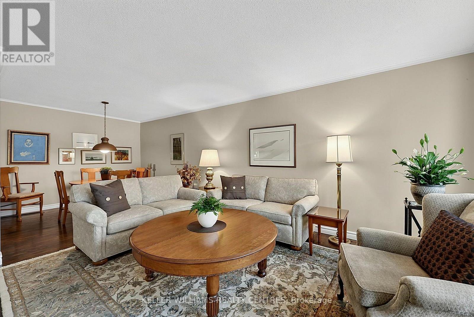 141 Lundys Lane, Newmarket (Huron Heights-Leslie Valley), Ontario  L3Y 3S2 - Photo 10 - N14105710