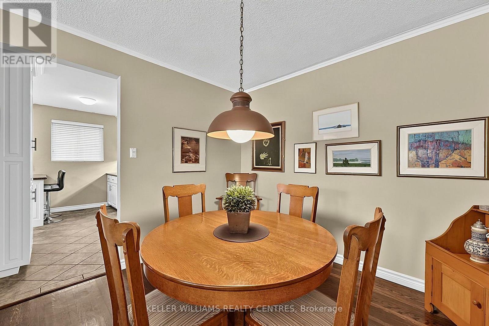 141 Lundys Lane, Newmarket (Huron Heights-Leslie Valley), Ontario  L3Y 3S2 - Photo 17 - N14105710