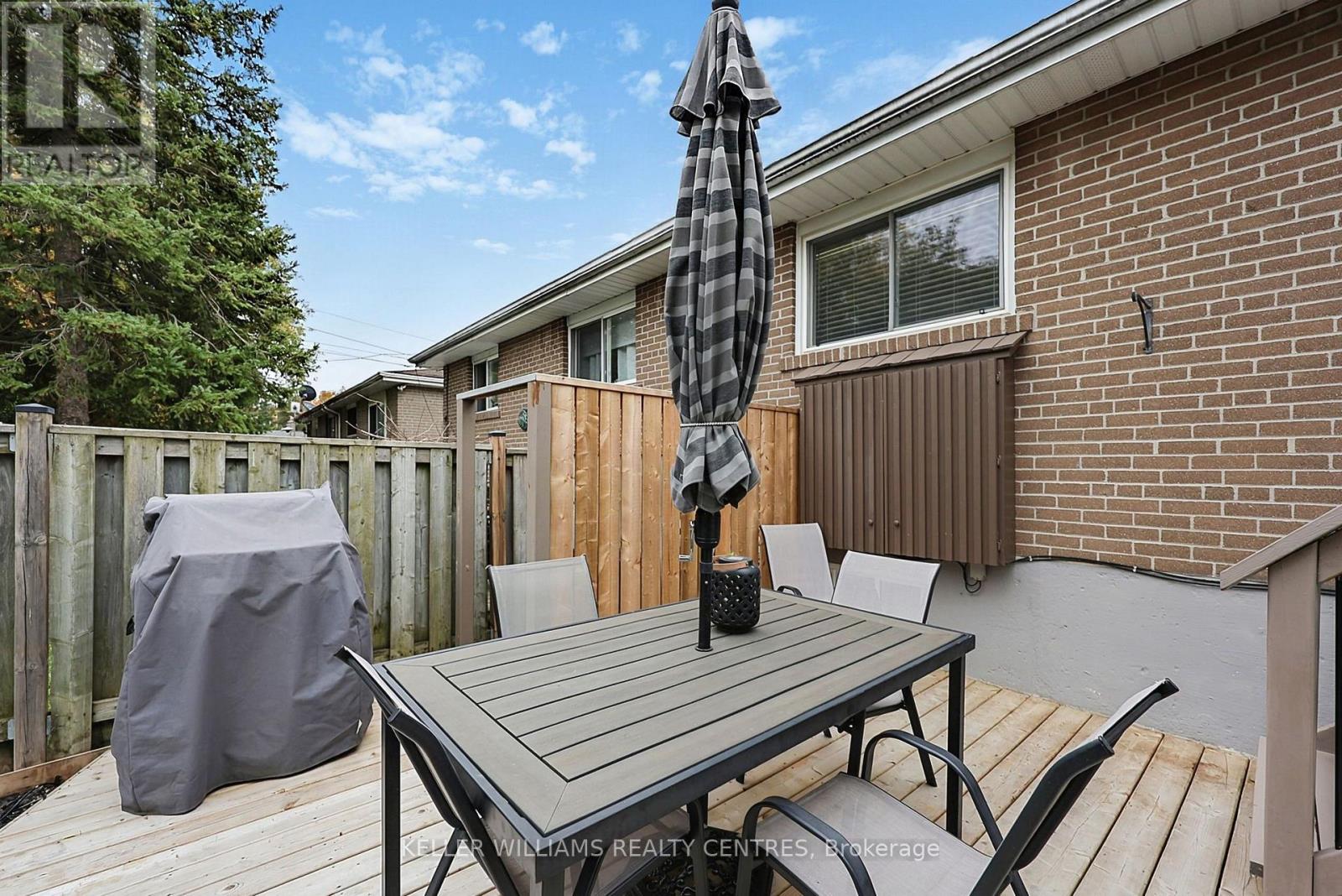 141 Lundys Lane, Newmarket (Huron Heights-Leslie Valley), Ontario  L3Y 3S2 - Photo 37 - N14105710