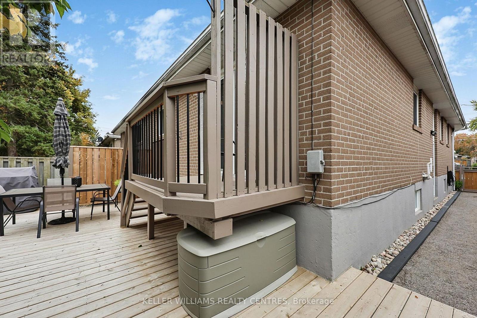 141 Lundys Lane, Newmarket (Huron Heights-Leslie Valley), Ontario  L3Y 3S2 - Photo 43 - N14105710
