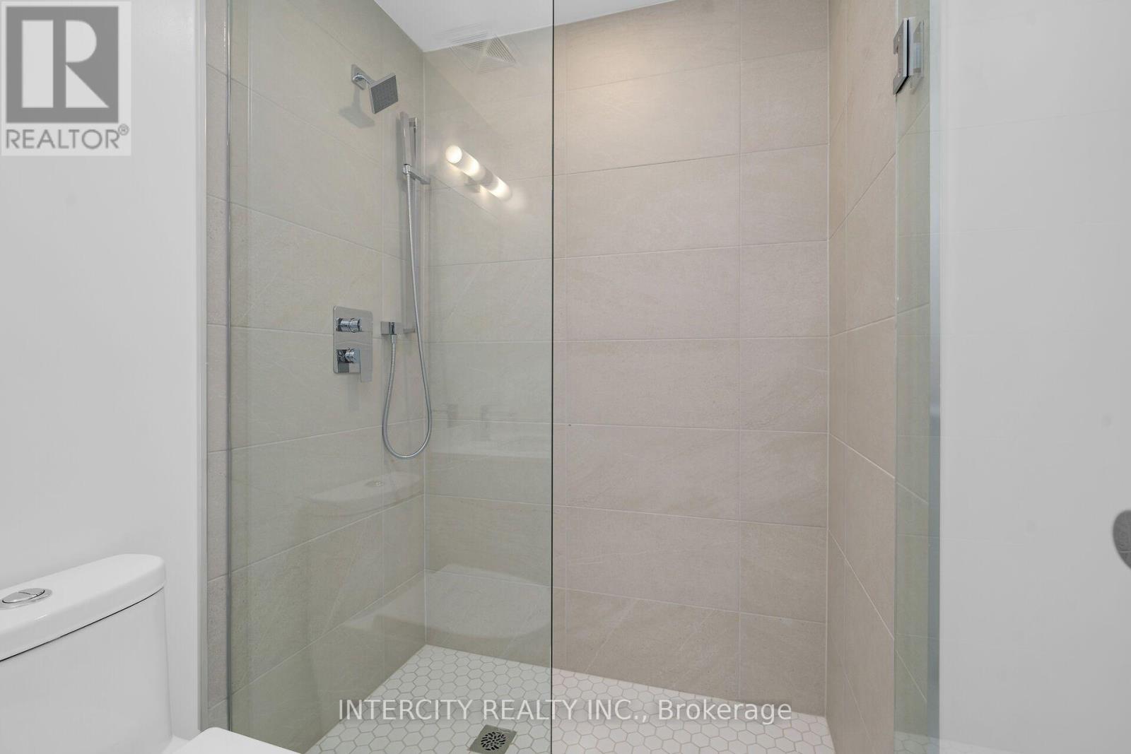 340 - 2075 King Road, King, Ontario  L7B 0R6 - Photo 26 - N14105980