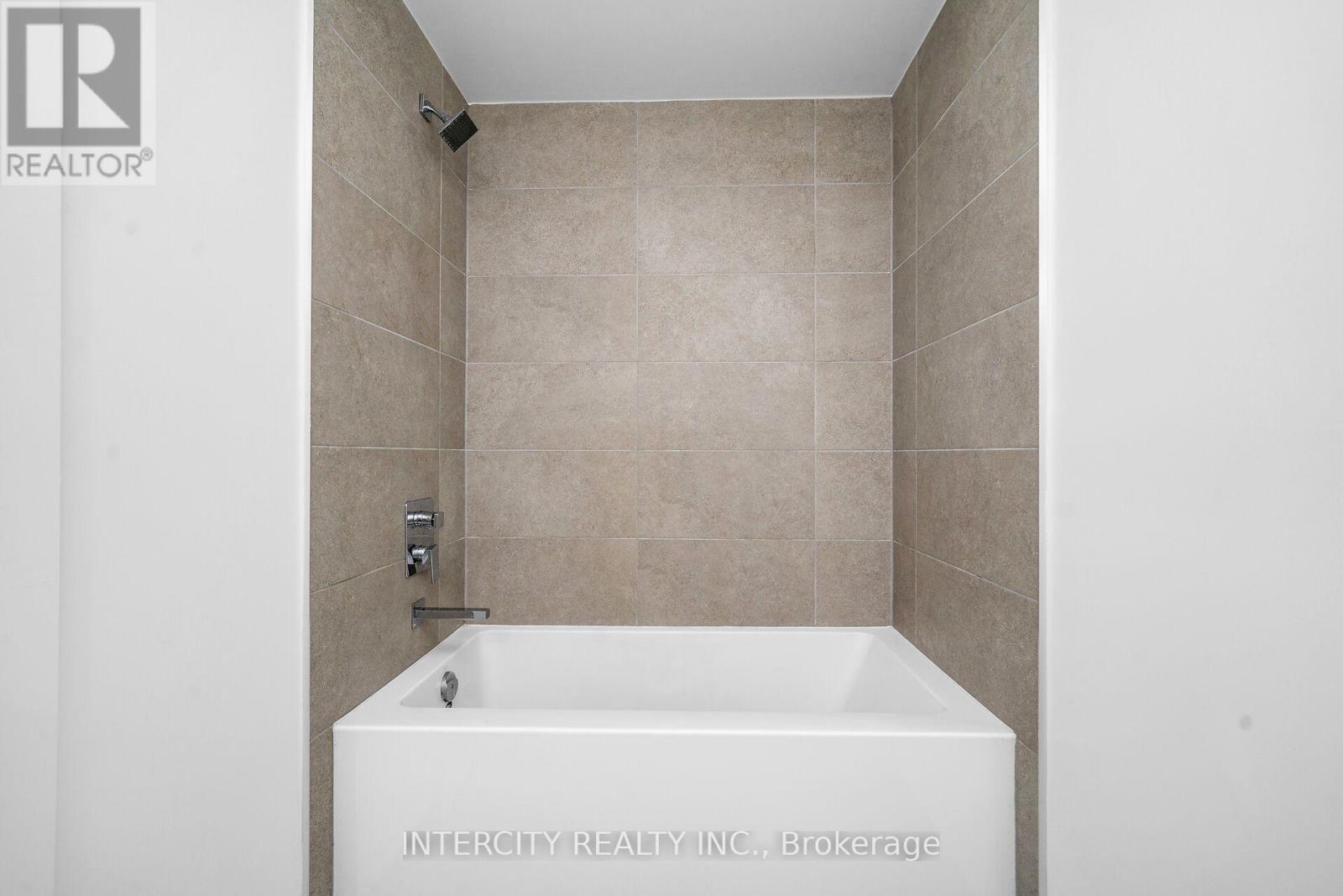 433 - 2075 King Road, King, Ontario  L7B 0R6 - Photo 17 - N14106020