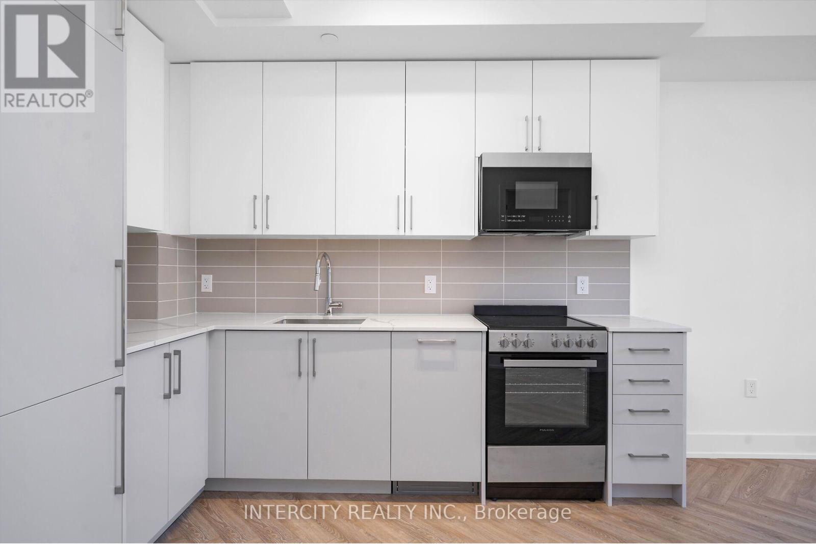 248 - 2075 King Road, King, Ontario  L7B 0R6 - Photo 12 - N14106024