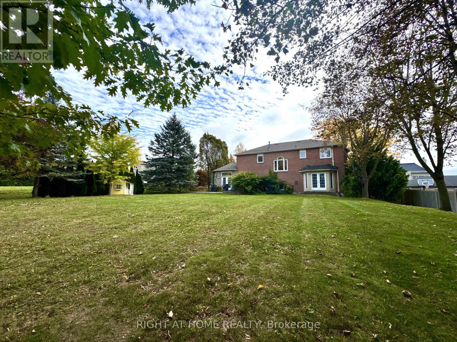 208 Burton Grove, King, Ontario  L7B 1C7 - Photo 24 - N14106054