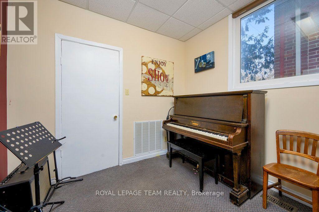 422 Donald B Munro Drive, Ottawa, Ontario  K0A 1L0 - Photo 5 - X14105774
