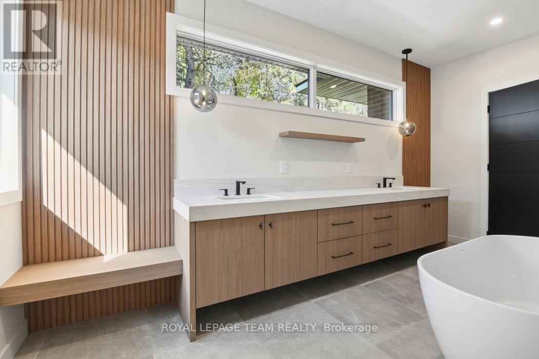 33 Starwood Road, Ottawa, Ontario  K2G 1Y9 - Photo 12 - X14105886