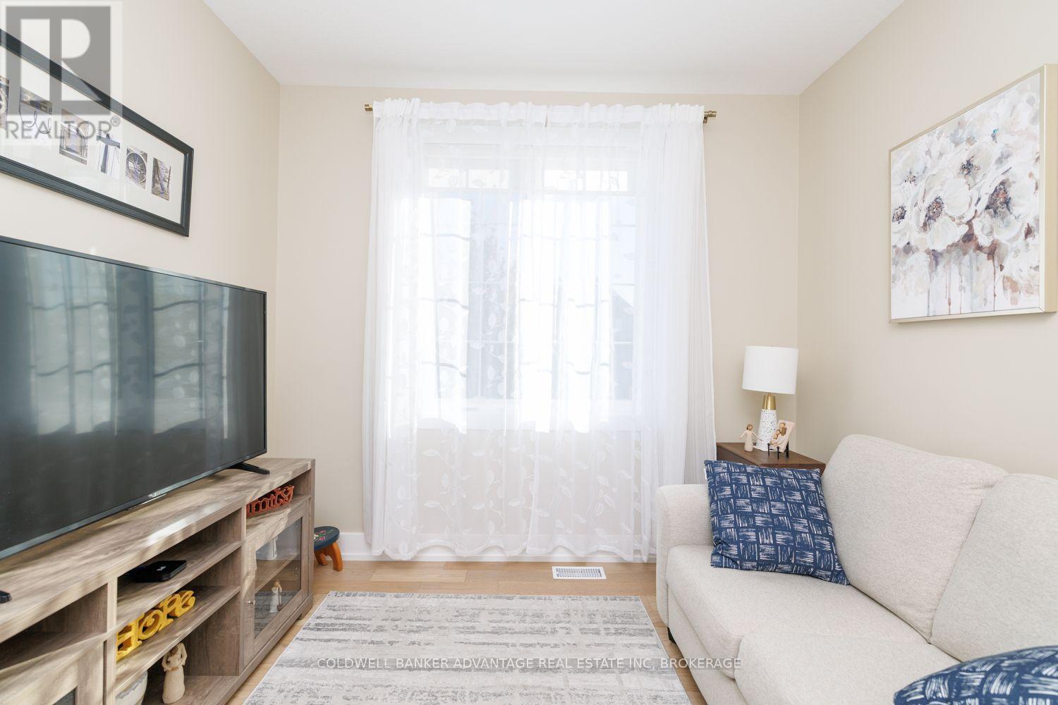 63 Campbell Street, Thorold (Hurricane/merrittville), Ontario  L2V 0E5 - Photo 7 - X14105870