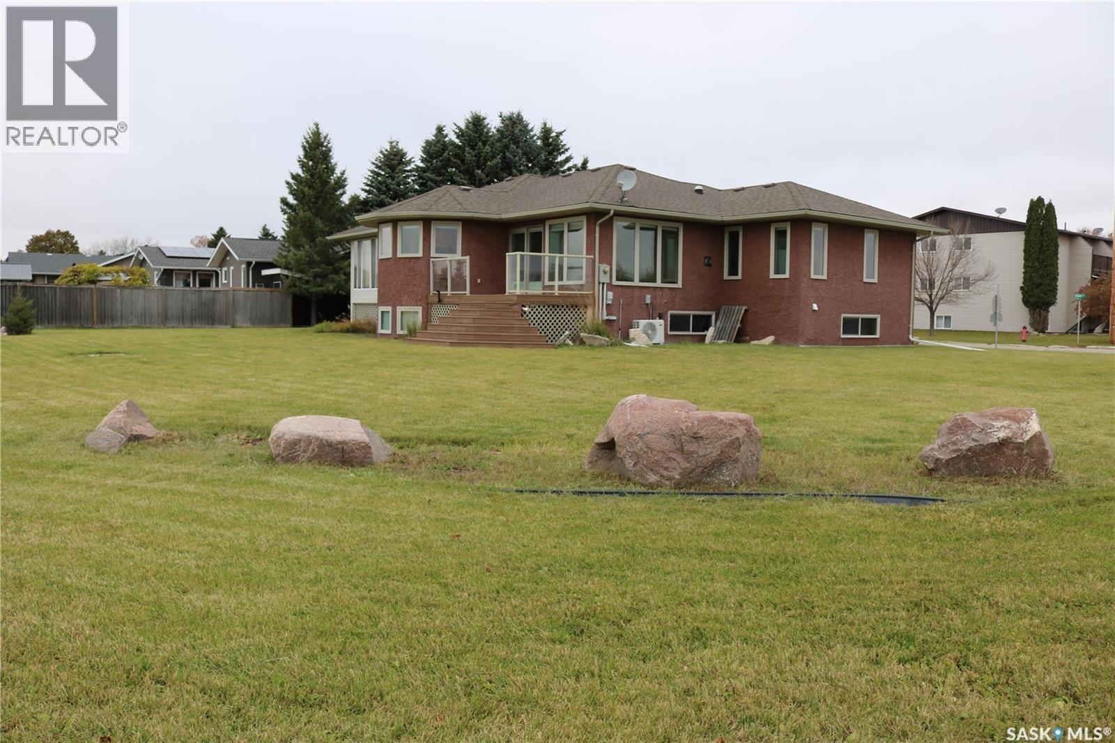 1111 Robin Avenue, Rocanville, Saskatchewan  S0A 3L0 - Photo 40 - SK051700
