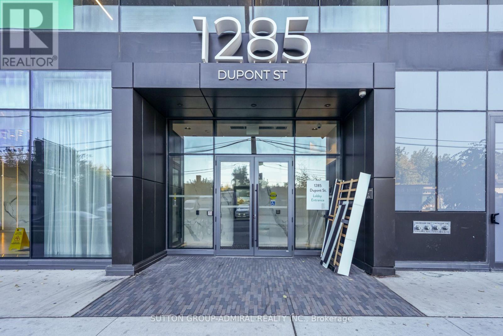 2610 - 1285 Dupont Street, Toronto, Ontario  M6H 0E3 - Photo 2 - W14105714