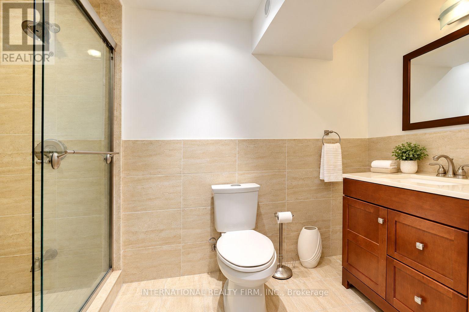 297 Kingsbridge Garden, Mississauga, Ontario  L5R 1L2 - Photo 21 - W14105806