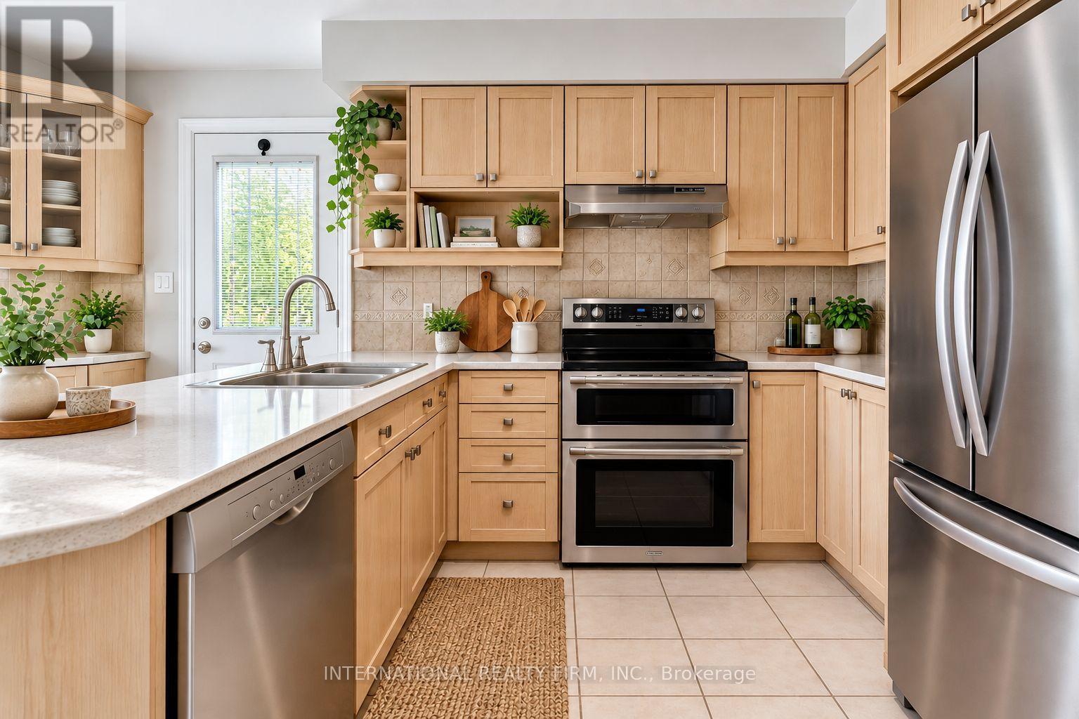 297 Kingsbridge Garden, Mississauga, Ontario  L5R 1L2 - Photo 9 - W14105806