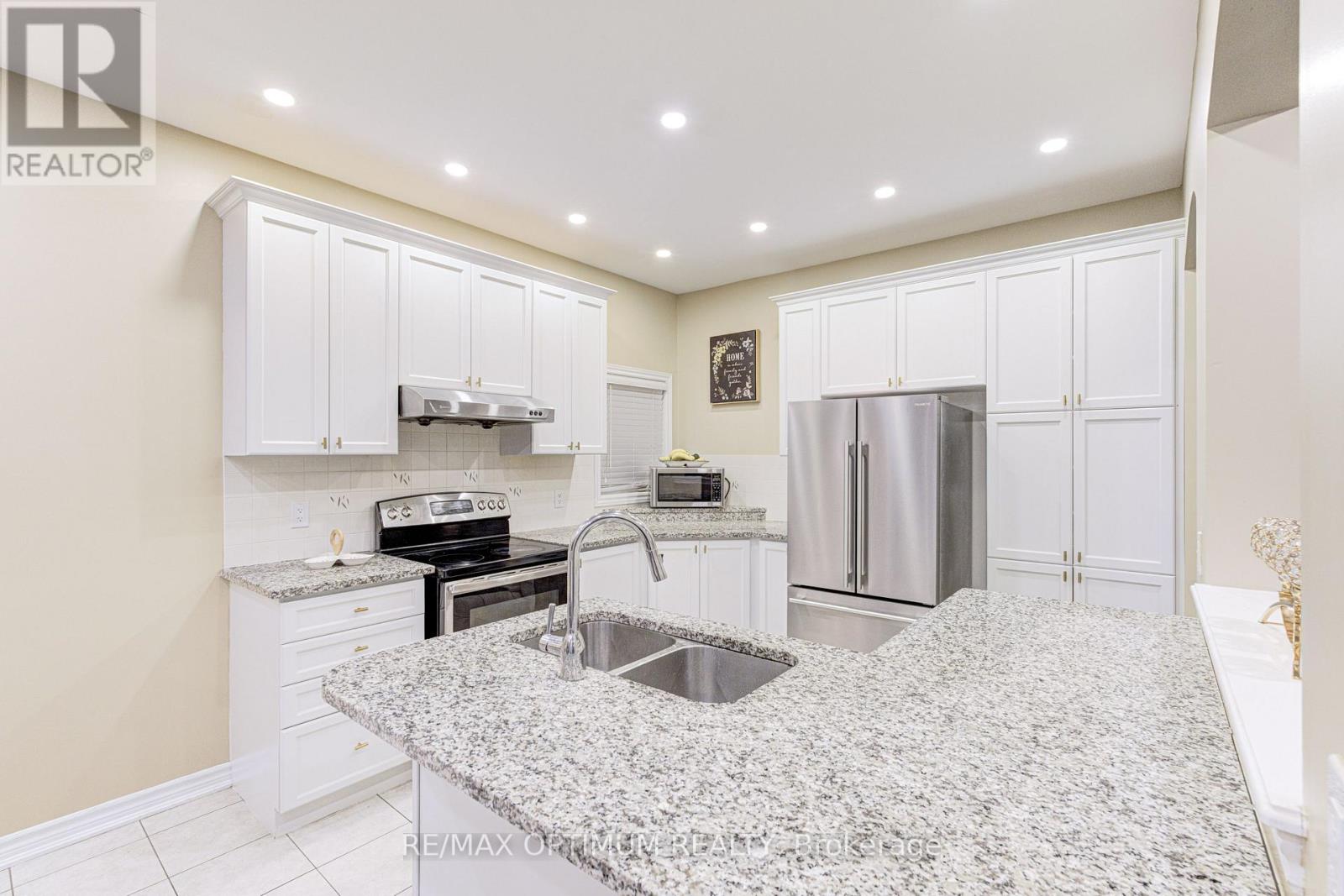 17 Elmcrest Drive, Brampton (Credit Valley), Ontario  L6Y 5T7 - Photo 21 - W14105878