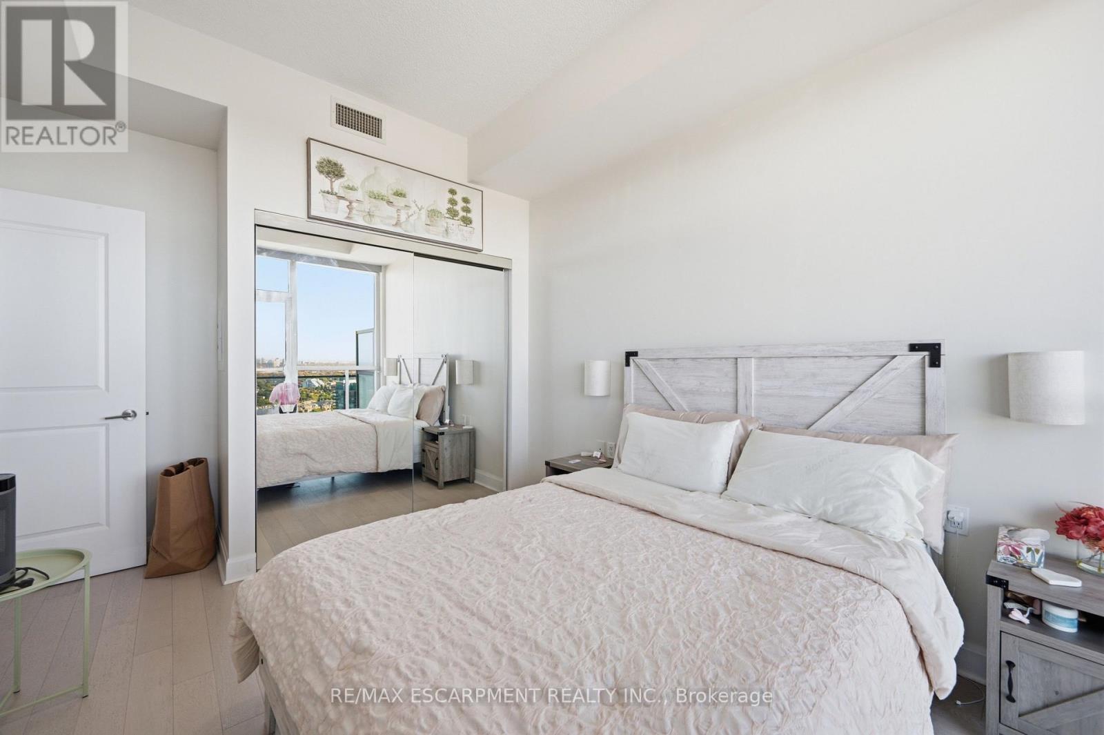3703 - 33 Shore Breeze Drive, Toronto (Mimico), Ontario  M8V 0G1 - Photo 6 - W14105950