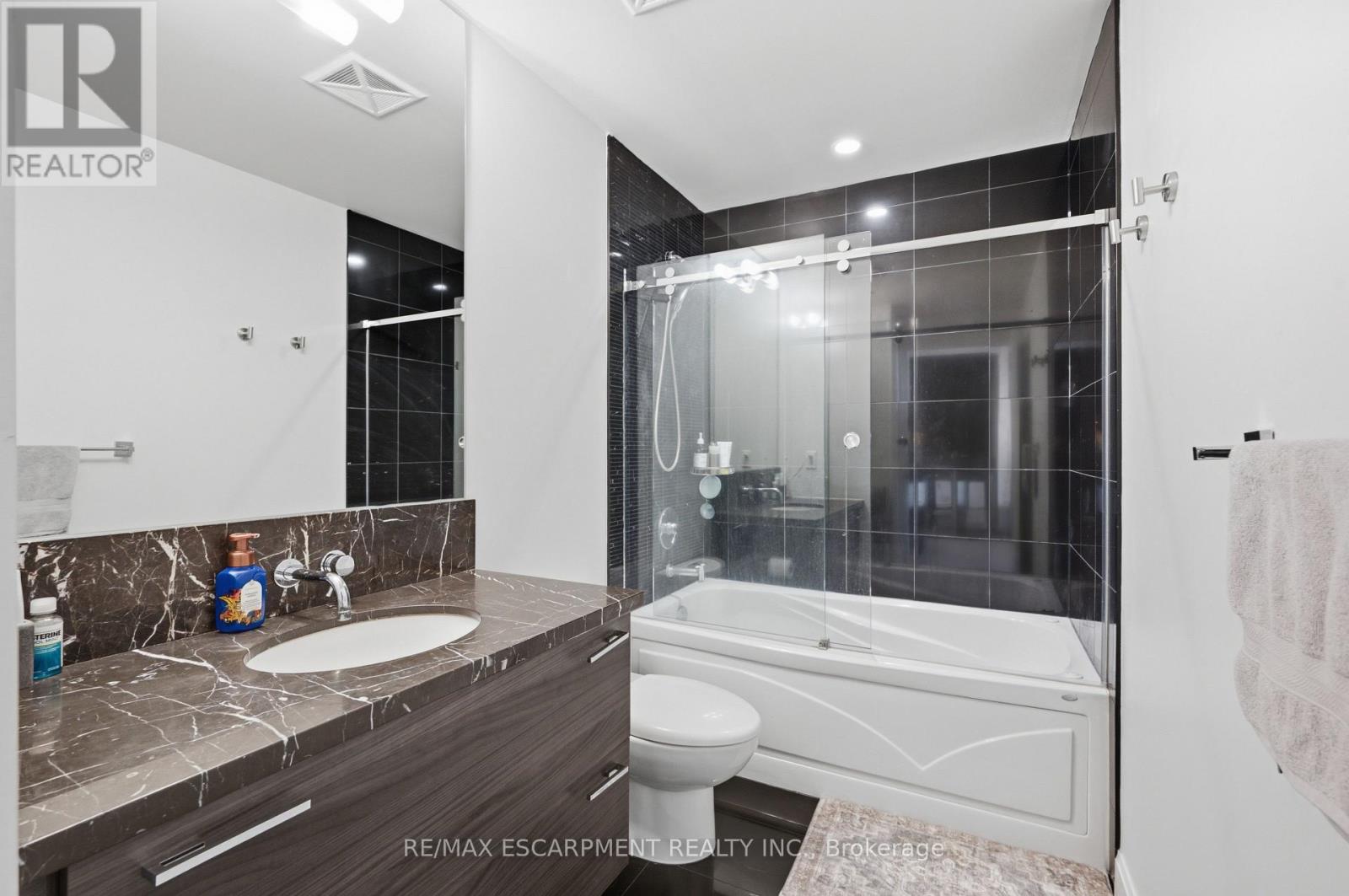 3703 - 33 Shore Breeze Drive, Toronto (Mimico), Ontario  M8V 0G1 - Photo 7 - W14105950