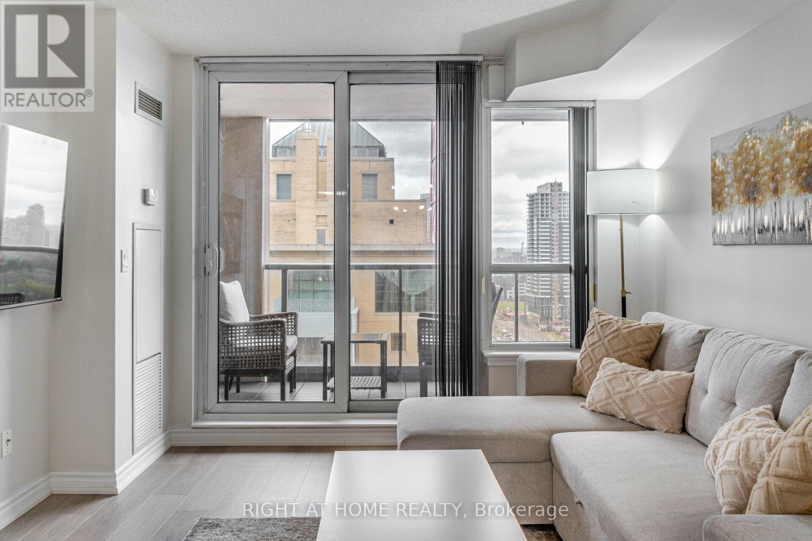 2109 - 4090 Living Arts Drive, Mississauga (City Centre), Ontario  L5B 4M8 - Photo 10 - W14105972