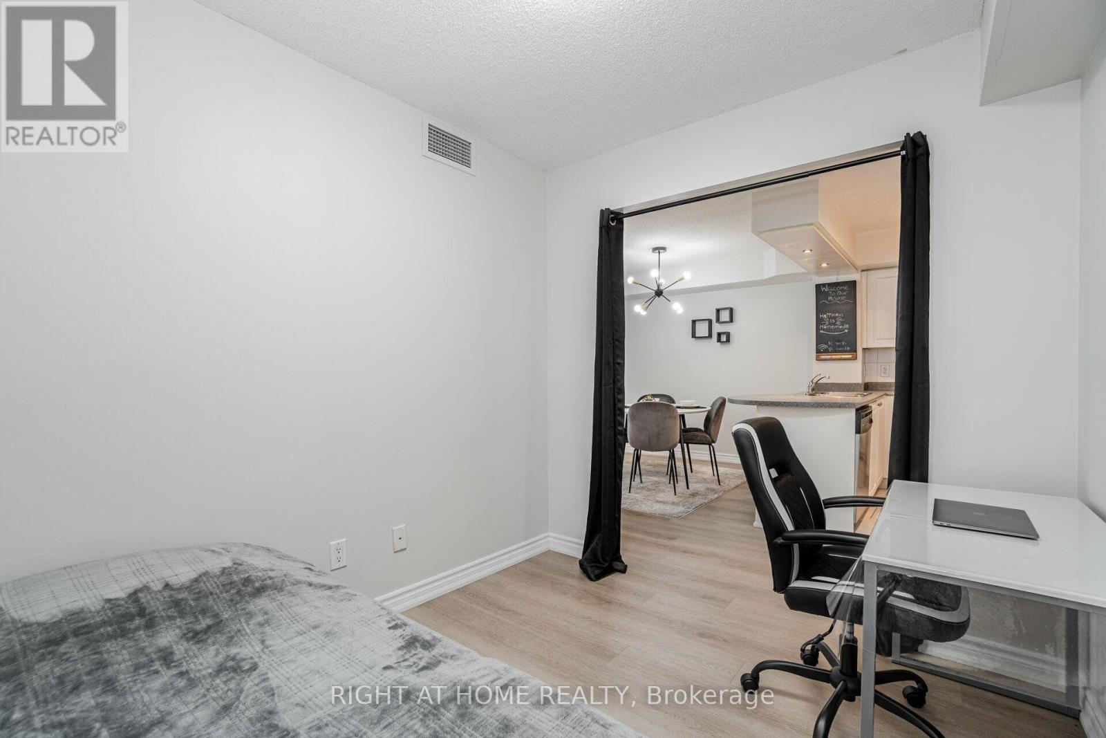 2109 - 4090 Living Arts Drive, Mississauga (City Centre), Ontario  L5B 4M8 - Photo 20 - W14105972