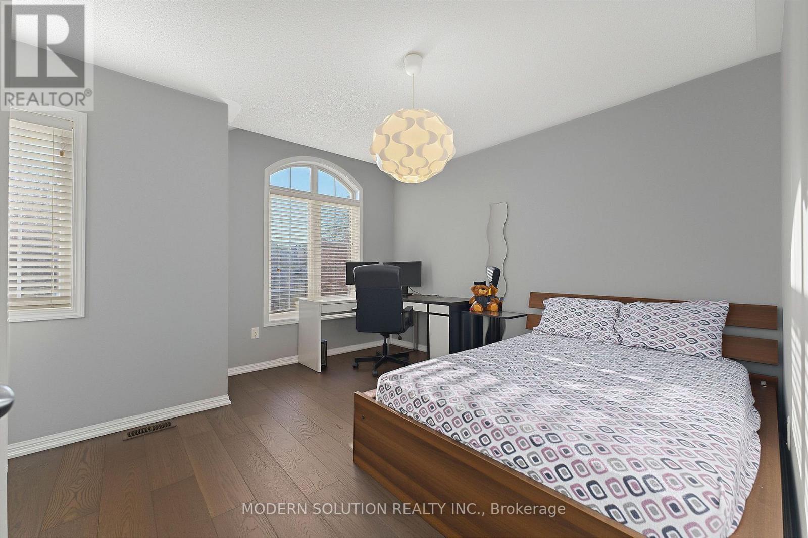5 Woodcote Crescent, Halton Hills (Georgetown), Ontario  L7G 6M2 - Photo 34 - W14106010