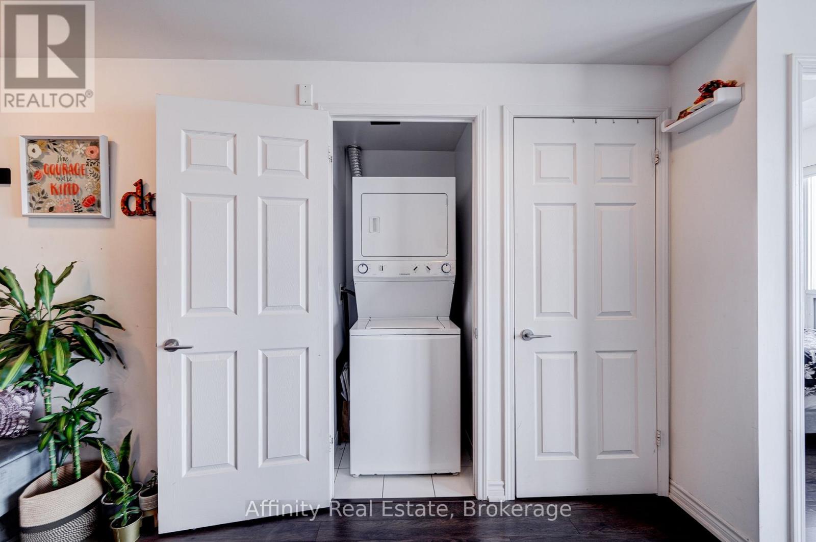 712 - 15 James Finlay Way, Toronto (Downsview-Roding-Cfb), Ontario  M3M 0B3 - Photo 11 - W14106016