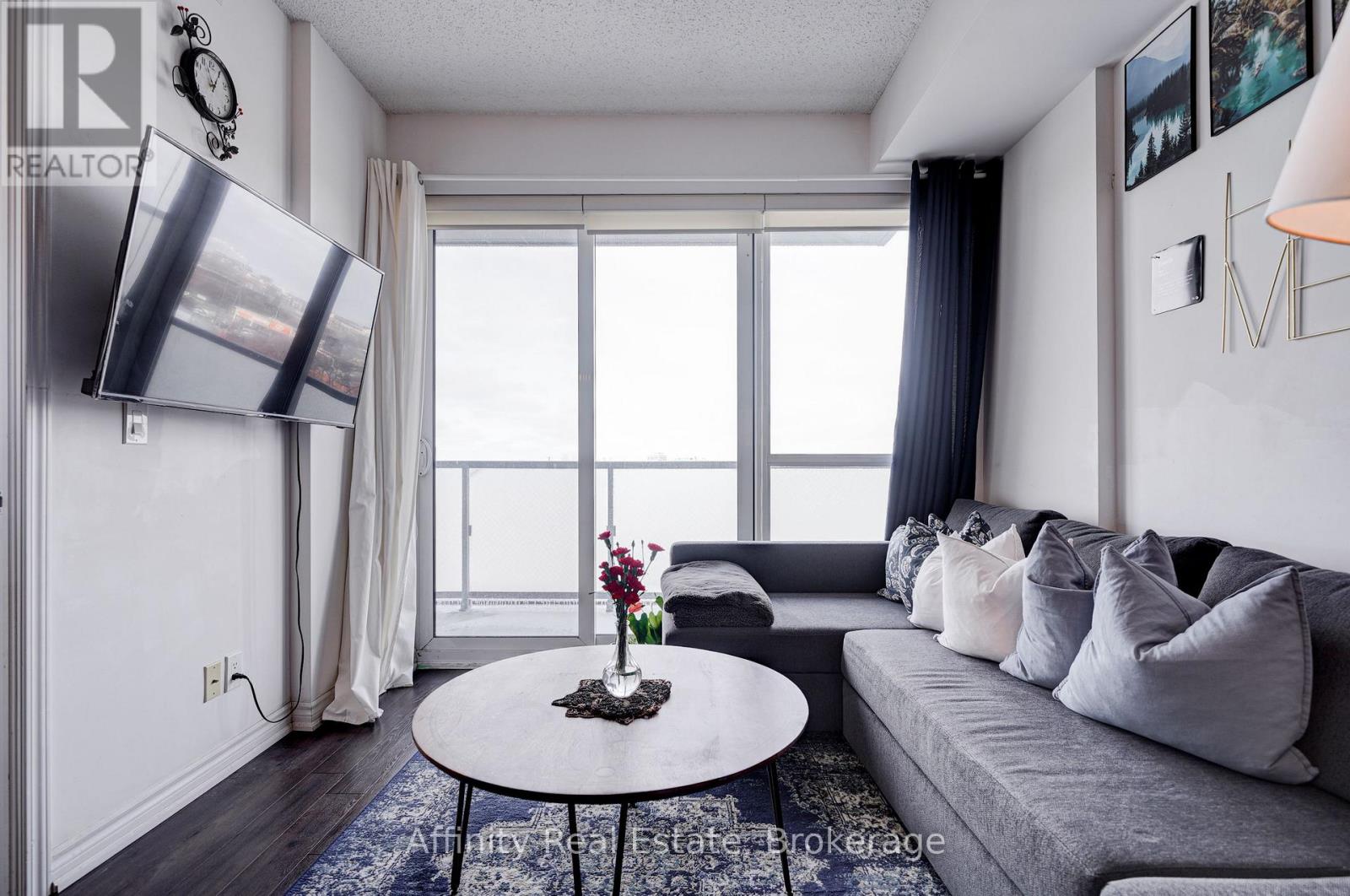 712 - 15 James Finlay Way, Toronto (Downsview-Roding-Cfb), Ontario  M3M 0B3 - Photo 9 - W14106016