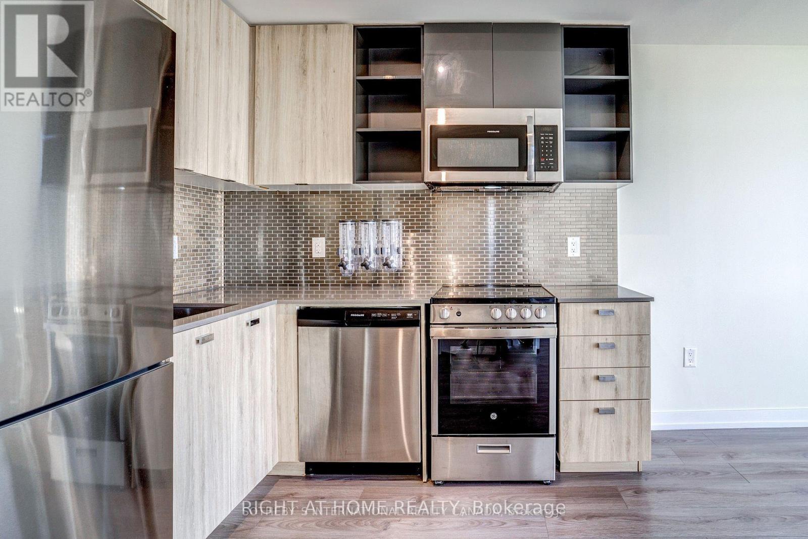 514 - 10 De Boers Drive, Toronto (York University Heights), Ontario  M3J 0L6 - Photo 4 - W14106034
