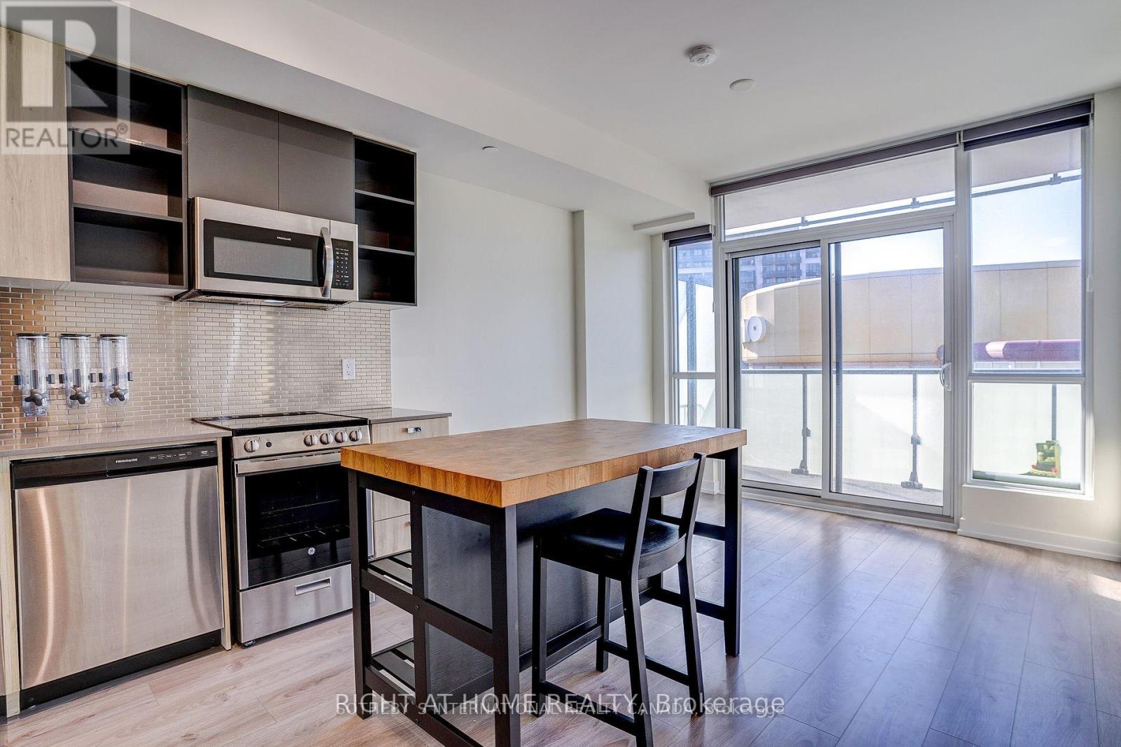 514 - 10 De Boers Drive, Toronto (York University Heights), Ontario  M3J 0L6 - Photo 5 - W14106034