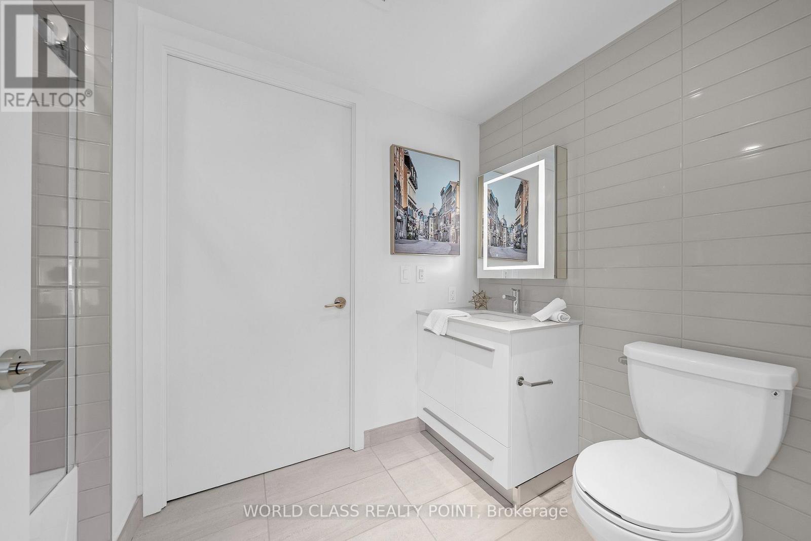 2404 - 8 Cumberland Street, Toronto, Ontario  M4W 0B6 - Photo 21 - C14105286