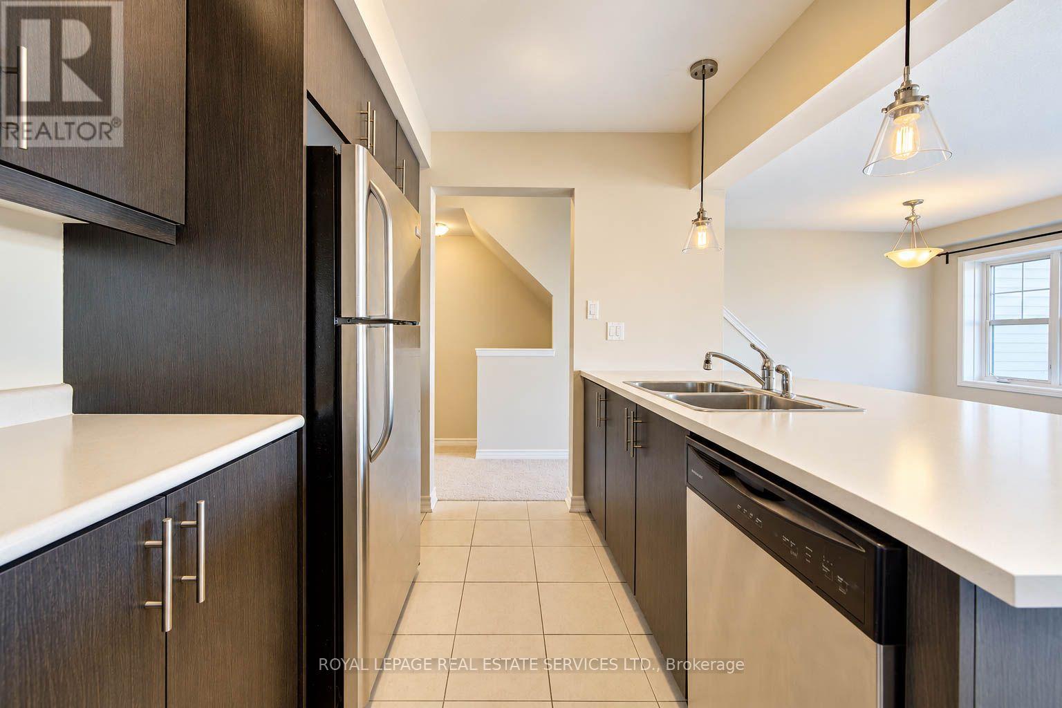16 Stratus Street, Kitchener, Ontario N2R 0K5 - Photo 9 - X14105850