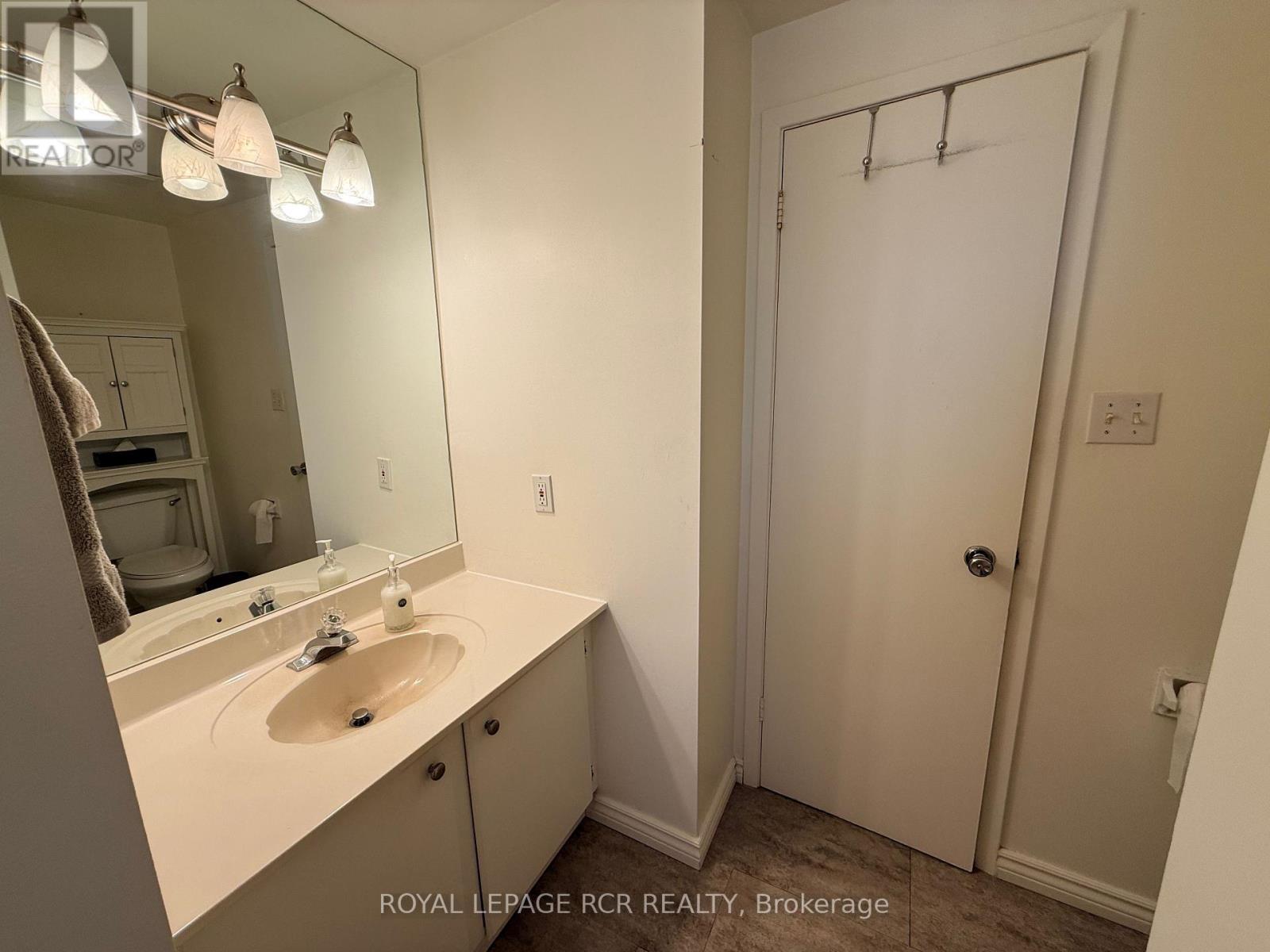466 Sandhill Court, Shelburne, Ontario L9V 3A1 - Photo 10 - X14106066