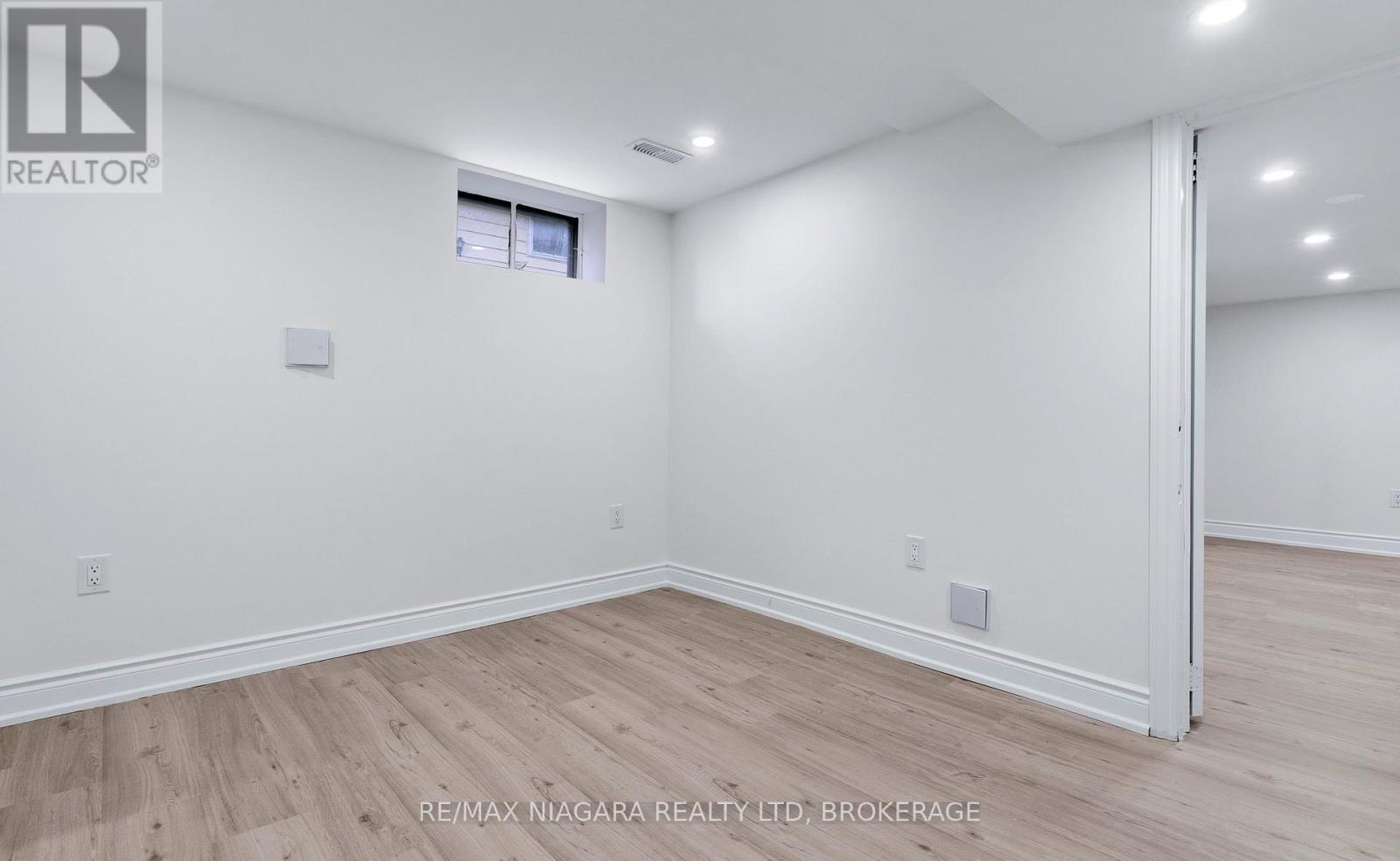 Lower Unit - 210 Mackan Street, Thorold, Ontario  L2V 1G7 - Photo 9 - X14079804