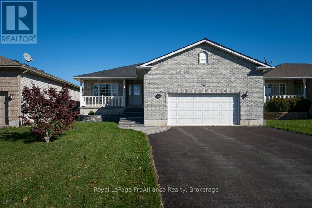 35 FOREST VALLEY DRIVE, Quinte West, Ontario