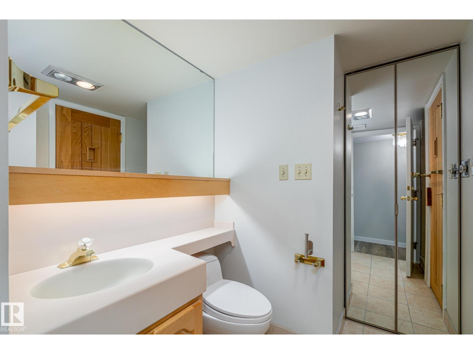 #9A 10050 118 ST NW NW